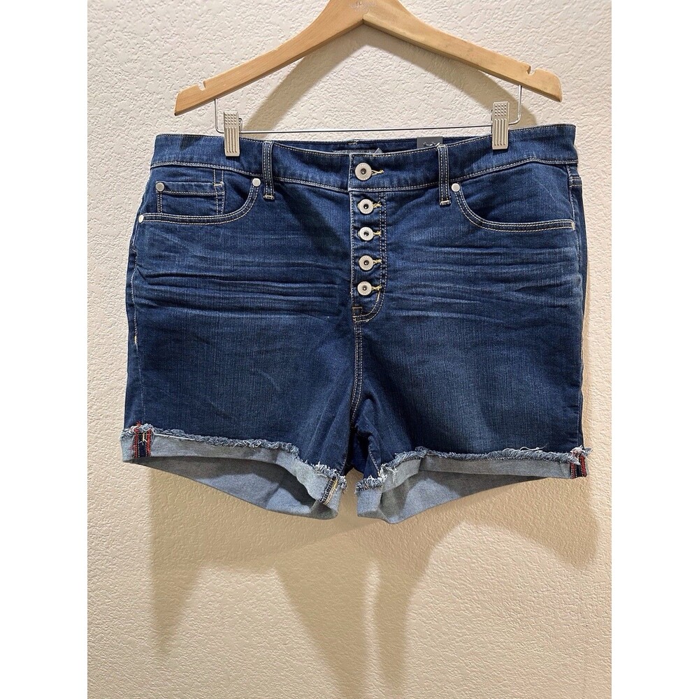 Torrid Denim Shorts High Rise Button Fly Raw Hem Size 20 Plus NWT